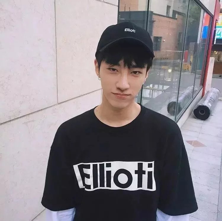 翁仪颖炎