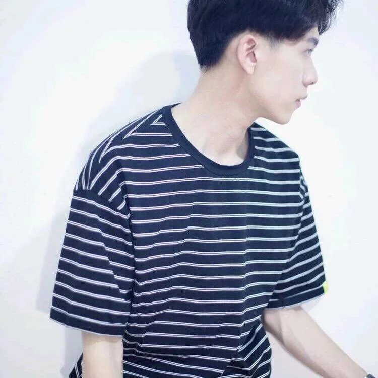 万妮彩仪