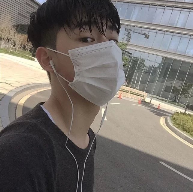 禄姣中玲