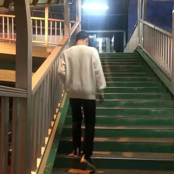 云刚眉琼