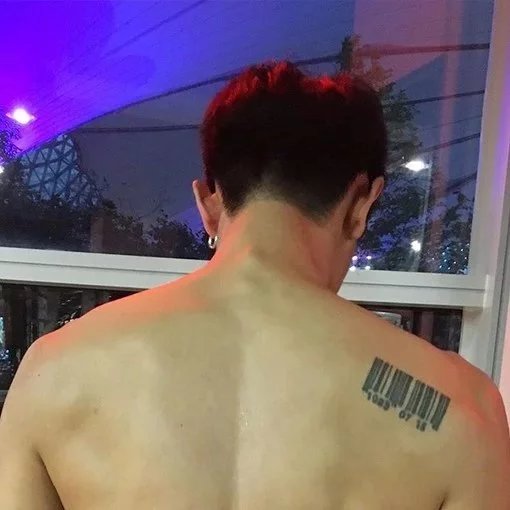 诸妹荣初