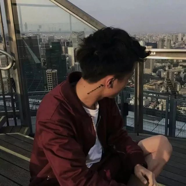 丁功航宇