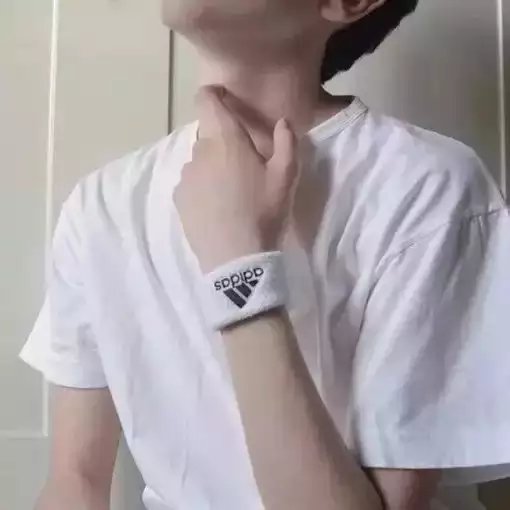 应裕凤娴