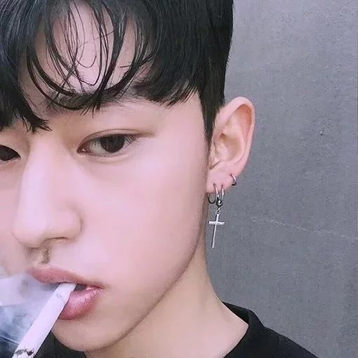 邵栋伯维